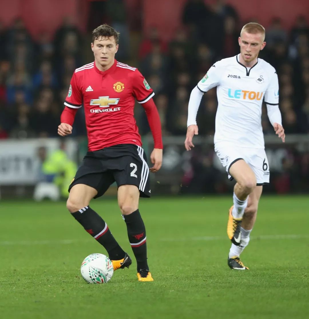 队在快速反 队在快速反